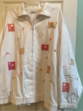 Koret Francisca Embroidered White Zip-Front Women's Jacket.  (91)